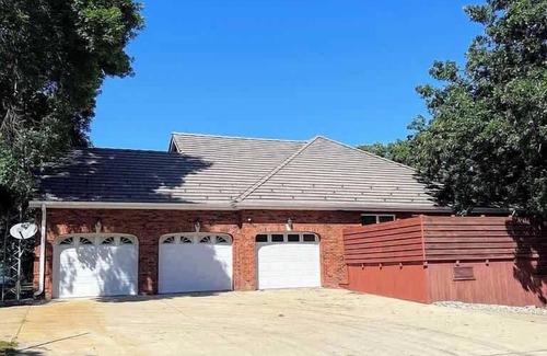 Big Stone City Haus | Private 10-Loch-Golfplatz, 5BD, 2. 5BA, 22Acers, 700 ft Seeufer