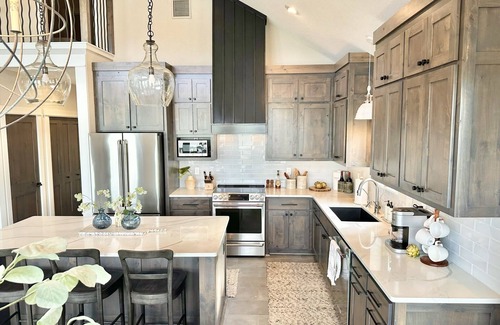 Roach Haus | Luxury Family Retreat - New Lakefront Home on calm cove - Private Dock - Firepit