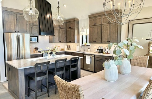 Roach Haus | Luxury Family Retreat - New Lakefront Home on calm cove - Private Dock - Firepit