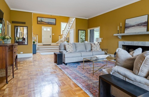 Cartersville Haus | Luxury Farmhouse in the Heart of Historic Downtown