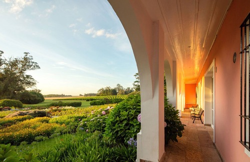 Colonia Chapadmalal Sonstige | Luxury farmhouse w/ world-class winery near the beach