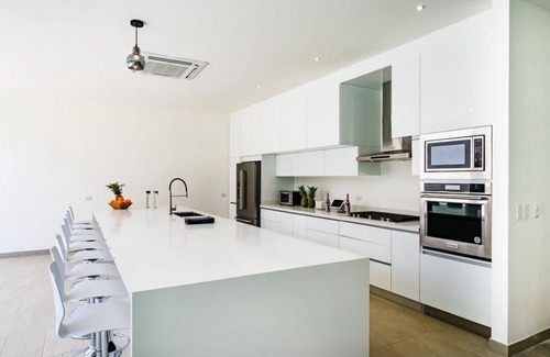 Tamarindo Haus | Luxury, Free Breakfast, Free Transfer, Pool, BBQ