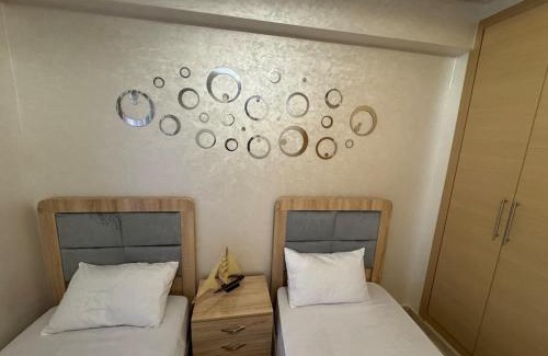 Quartier Industriel Wohnung | Luxury haven with pool