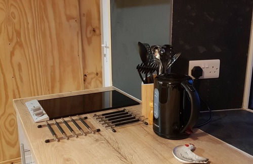 Bow Street Haus | Luxury heated Yurt with Hot tub - 5 mins from beach