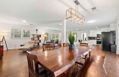 East Point Villa | ERSTAUNLICHE VILLA 4 BDR + Bonuszimmer, 5 Minuten vom Flughafen ATL entfernt