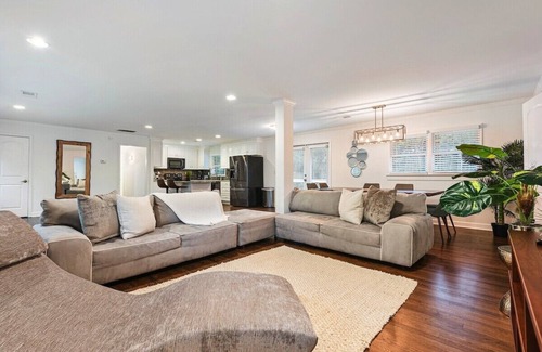 East Point Villa | ERSTAUNLICHE VILLA 4 BDR + Bonuszimmer, 5 Minuten vom Flughafen ATL entfernt