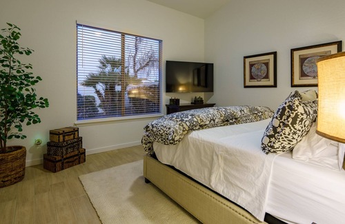 Arabian Crest Haus | Luxury Home! Heated Pool! Minutes from Mayo Clinic