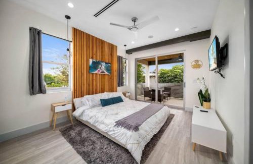 Victoria Park Haus | Luxury Home w 2 Pools near Beach