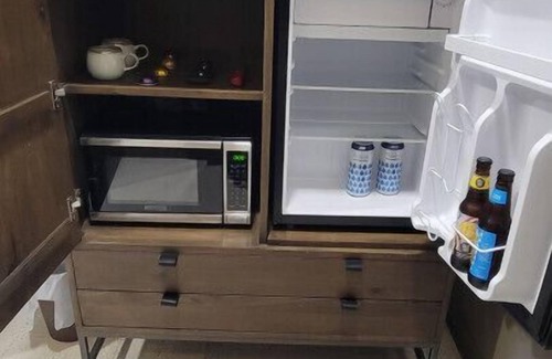 Berlin Wohnung | Luxury Hot Tub Suite in Downtown Berlin 304