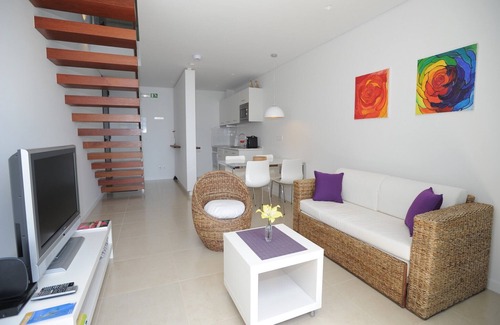 Arco da Calheta Haus | Luxus-Ferienhaus-Meerblick-Ensuite mit Dusche-Casa Nenufar