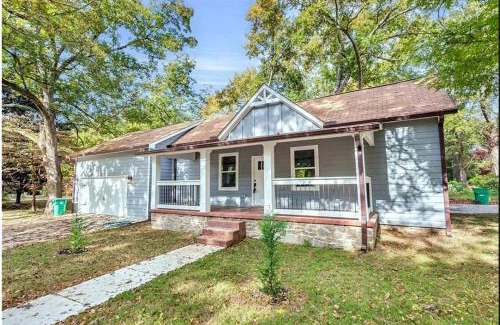 Lithonia Wohnung | Luxury King Bed Room Private Entry and Bathroom