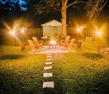 Lithonia Wohnung | Luxury King Bed Room Private Entry and Bathroom