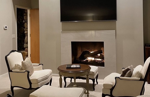 Howell Haus | Luxury Lake Home Country Estate