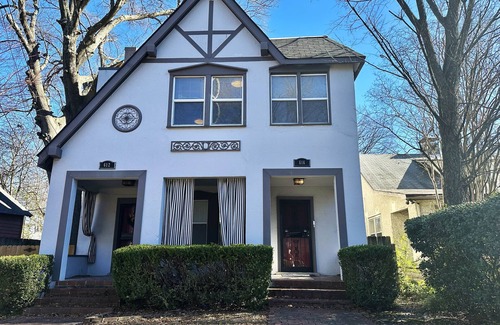 Lenox Haus | Luxury Lenox Townhouse