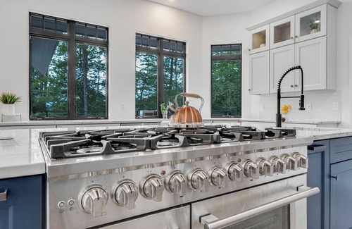 South Pond Shores Haus | Luxury living near Sunday River