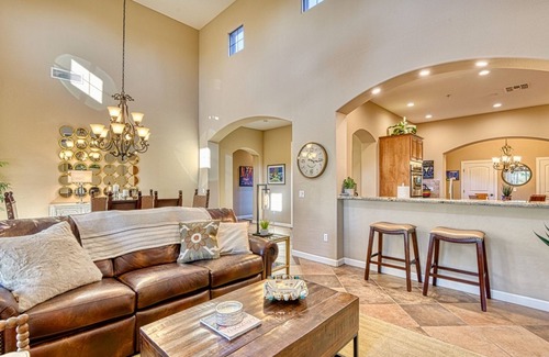 Talon Retreat Haus | Luxuriöses Wohnen mit privatem Garten hinter dem Golfplatz