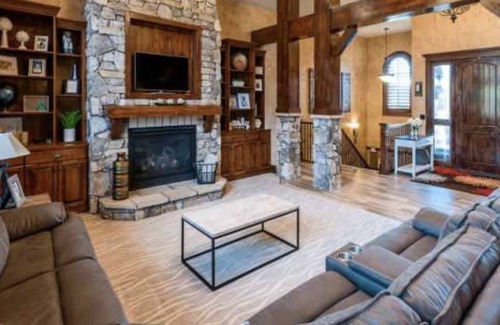 South Ogden Skihütte | Luxury Lodge-Style Home near Mountain Resorts