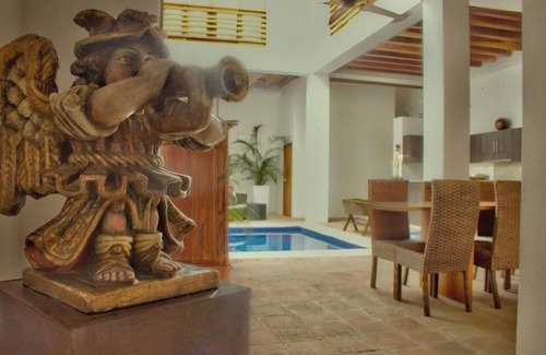 Historic Center Haus | Luxury Mansion With 5BR With great pool