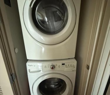 Loring Heights Wohnung | Luxury Midtown High-rise Oasis!