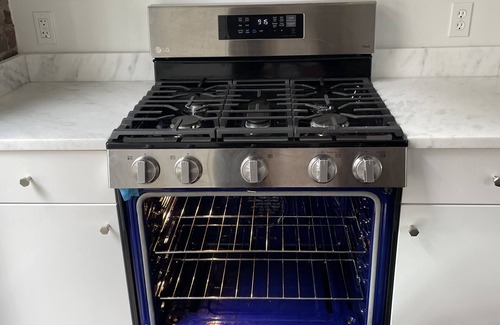 Faubourg Lafayette Hütte | Luxury Newly Renovated Carriage House in Lower Garden District