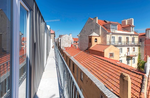 Bairro Alto Wohnung | Luxury Oasis in Bairro Alto by LovelyStay