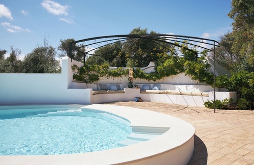 Malhao Haus | Luxury Oceanfront Villa - Catered & Serviced with Private Boat & Skipper