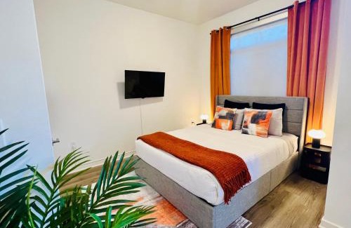 Carthay Circle Wohnung | Luxury Open BD w Pool, Parking, & WD 133