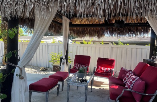 Ludlam Wohnung | Cozy Private LoversNest Tropical Oasis Studio