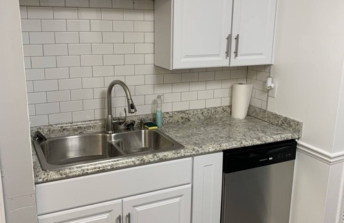 Lawrenceville Haus | Luxury Peacefule Bungalow Away From Home