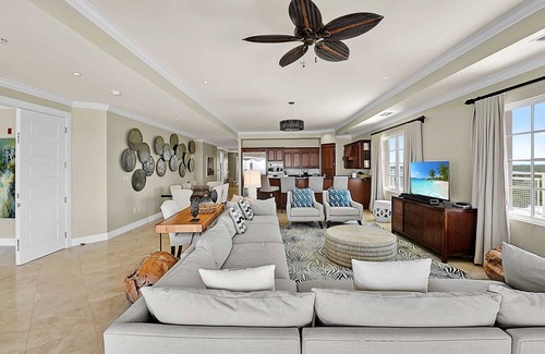 Seven Mile Beach Eigentumswohnung | Luxury Penthouse at Sea Breeze #9