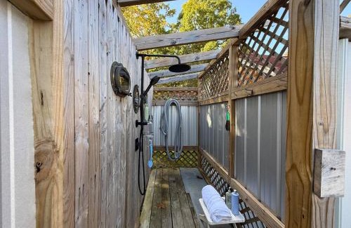 Bucksport Haus | Luxury Poolside Suite with Views + Private Hot Tub