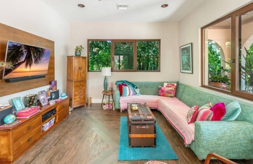 Savannah Haus | Luxury, Private Home with Pool & Gym, 800 ft to Spotts Beach