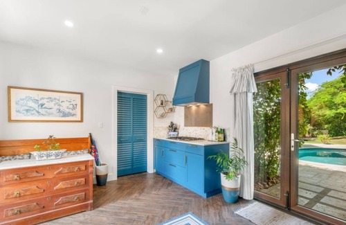 Savannah Haus | Luxury, Private Home with Pool & Gym, 800 ft to Spotts Beach