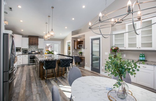 Layton Haus | Luxury Retreat-gourmet kitchen, playhouse, hot tub, & steam shower