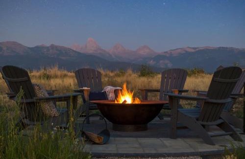 Clawson Haus | Luxury Retreat Teton Views 3 Acres