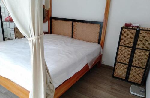 Gresik Haus | Luxury Room with Pool at Vila Raima