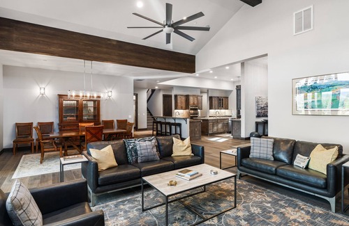 Ponderosa Palisades Haus | Luxury Schaffer's Mill - Monthly Rental - Truckee