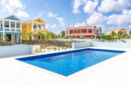 Tera Kora Haus | Luxury semi-detached villas, SUP boards, barbecue, and access to a shared pool