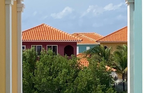 Tera Kora Haus | Luxury semi-detached villas, SUP boards, barbecue, and access to a shared pool