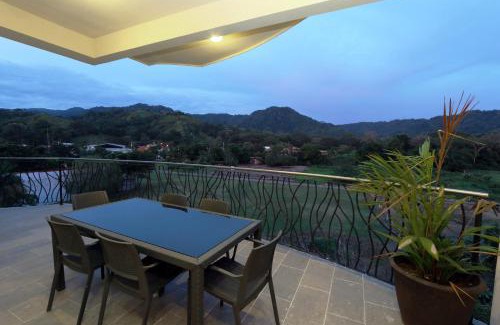 Jaco Wohnung | Luxury SKY PENTHOUSES 3-6BR Condo-Hotel at Oceano Jaco
