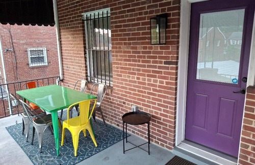 Fairlawn Haus | Luxury spacious charming DC row house + free parking