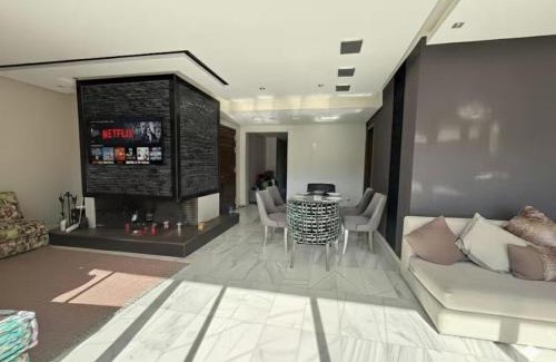 Bouskoura Wohnung | Luxury Stay in Prestigia Golf City