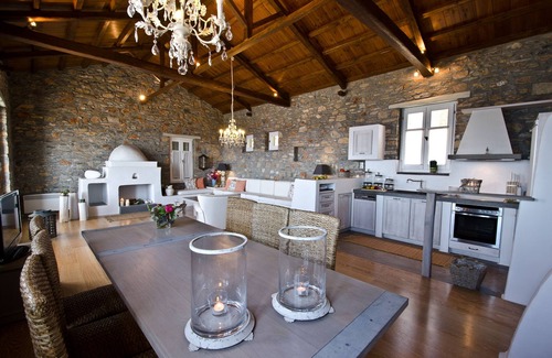 Xanthi Region Villa | Luxusvilla aus Stein mit Pool und spektakulärem Meerblick