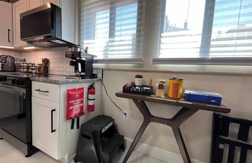 Huning Highland Historic District Wohnung | Luxury Studio Guest House Full Kitchen Cal King Central Albuquerque