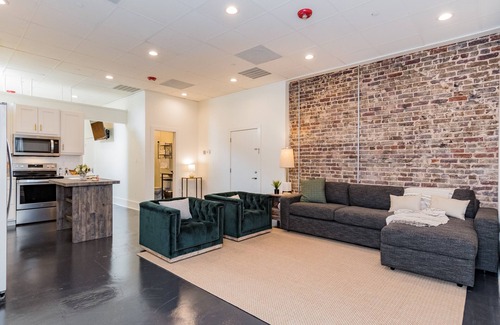 Civil Rights Historic District Eigentumswohnung | Luxury Studio Loft in theatre district BHM