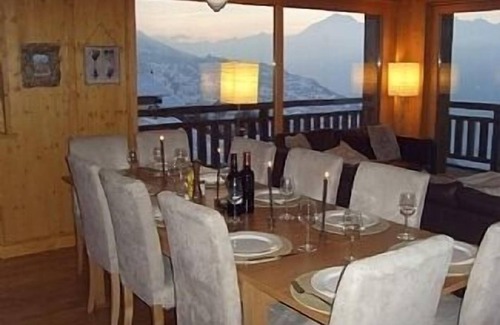 Little Baddow Wohnung | Luxuriöses Schweizer Ski Apartment, spektakuläre Aussicht auf das Rhonetal, Teil von 4 Tälern