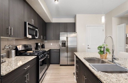 Riverside Wohnung | Luxury Tempe Stay 1BR w/ Patio, Gym & Business Center