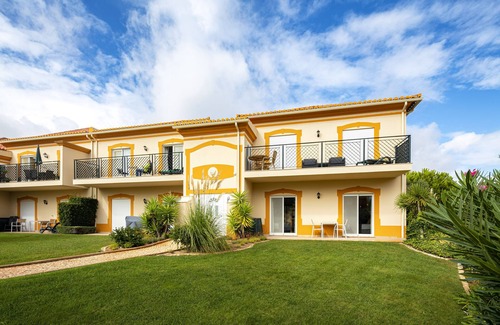 Atalaia Wohnung | Luxuriöses Apartment mit 2 Schlafzimmern mit kostenfreier Nutzung des Pools, des Fitnessraums und des Wellnessbereichs