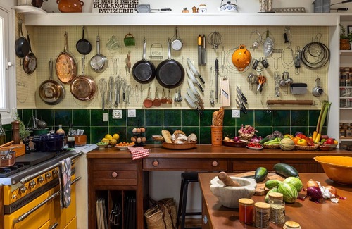 Chateauneuf-Grasse Villa | Luxury Vacation Rental | Idyllic Countryside Escape in Provence