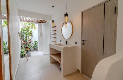 Padonan Villa | Luxury Villa 2br In Padonan Canggu